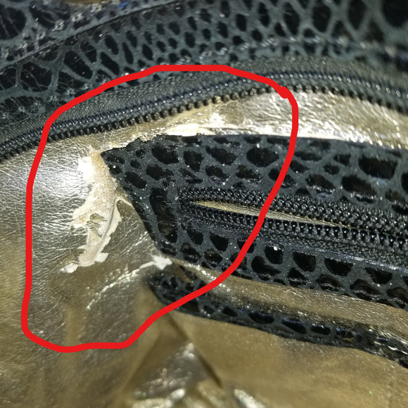 MK. Jet Set Tote Python Embossed Bag F-1106 - Picture 6 of 8